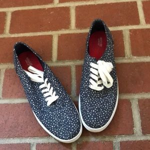 Star patterned shoes
